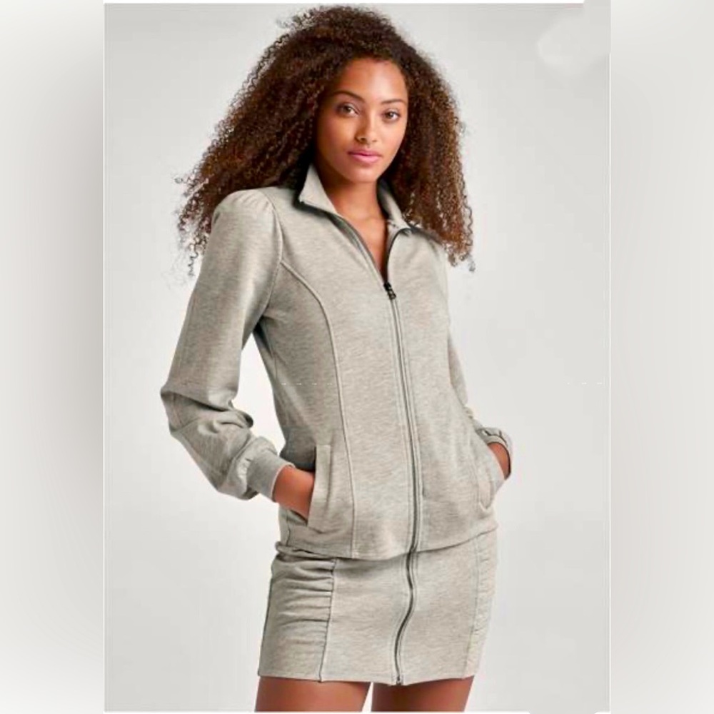 VENUS Ruched Sweatshirt and Skirt Set - Heather Grey